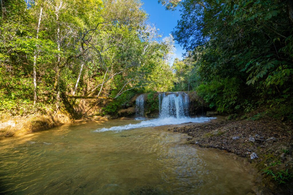 Uma das cachoeiras da propriedade.