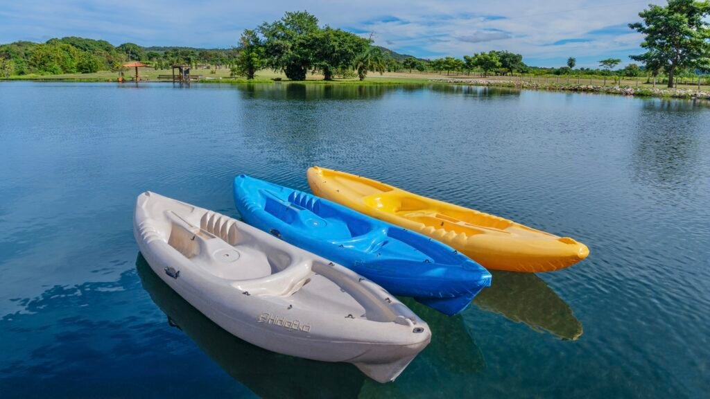 Passeio de caiaque na Fazenda Ceita Corê.