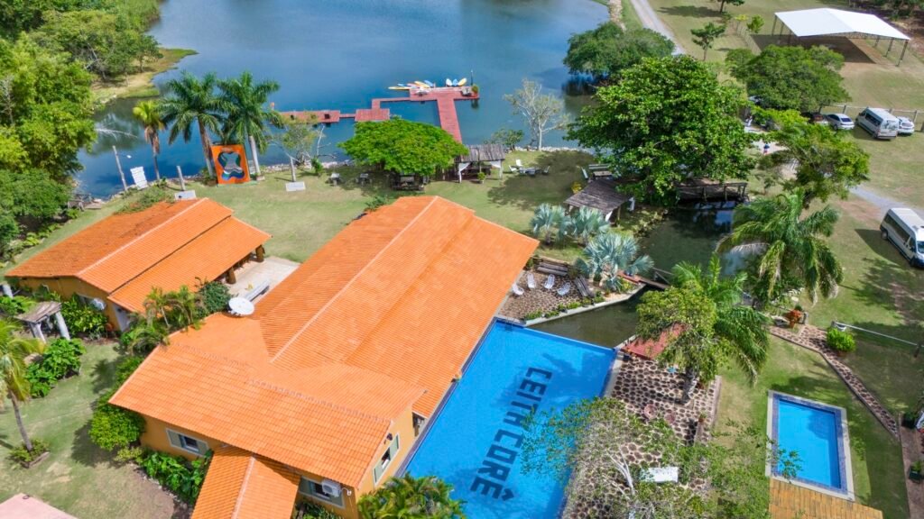 Qual o melhor passeio de Bonito? 1 Estrutura da Fazenda Ceita Corê vista de cima.