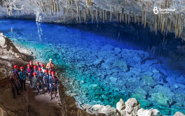 Foto de turistas no passeio.